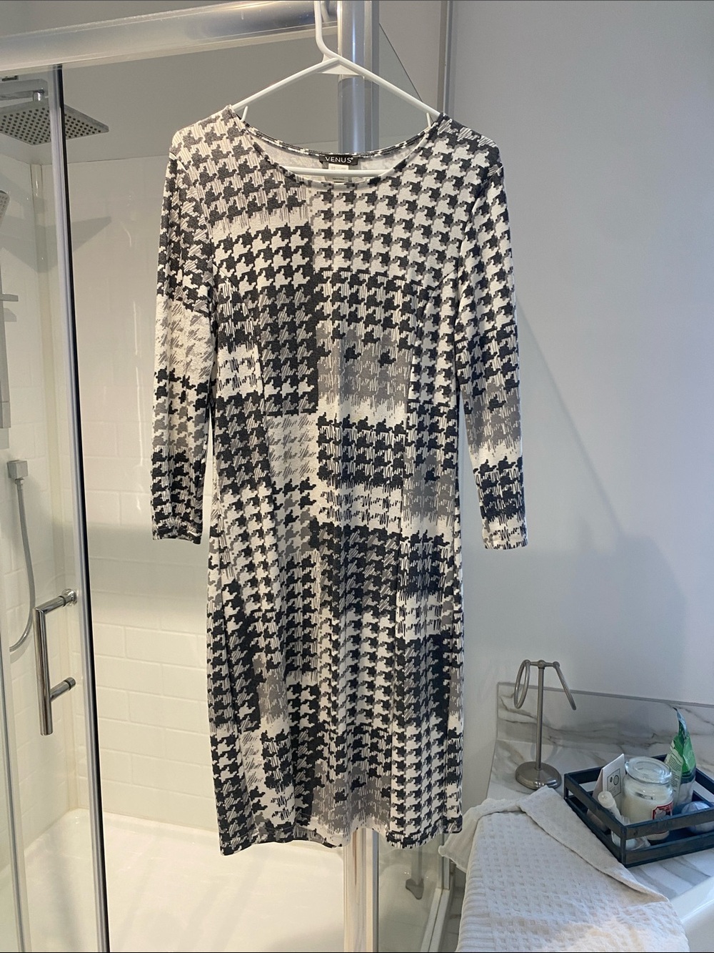 VENUS Black & White Houndstooth Midi Knit Dress
